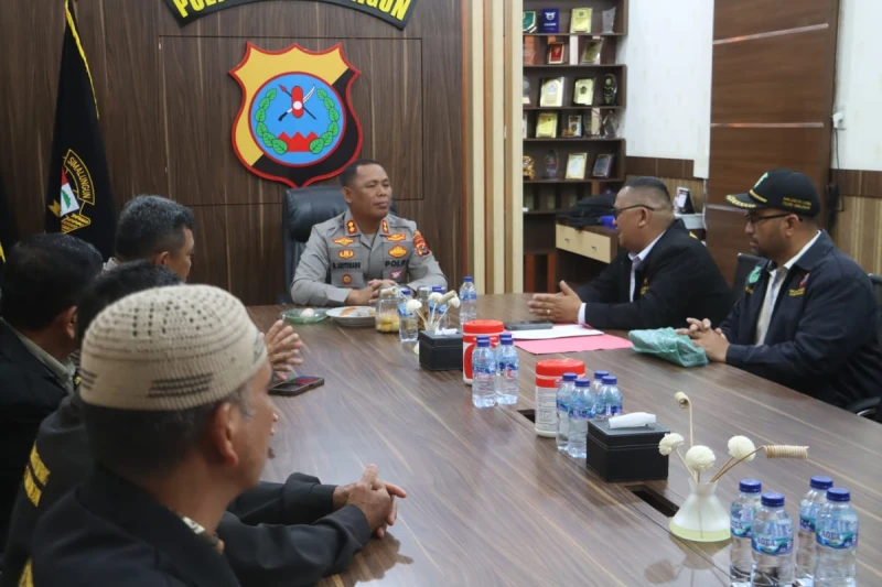 Kapolres Simalungun Terima Kunjungan Pemuka Agama Mitra Kamtibmas: Sinergitas Keamanan Dan Toleransi Beragama - TajamNews