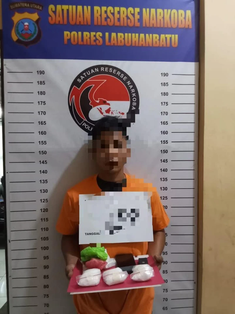 *Timsus Anti Narkoba Polres Labuhanbatu Tangkap Bandar Sabu, Amankan Barang Bukti Hampir 300 Gram* - TajamNews