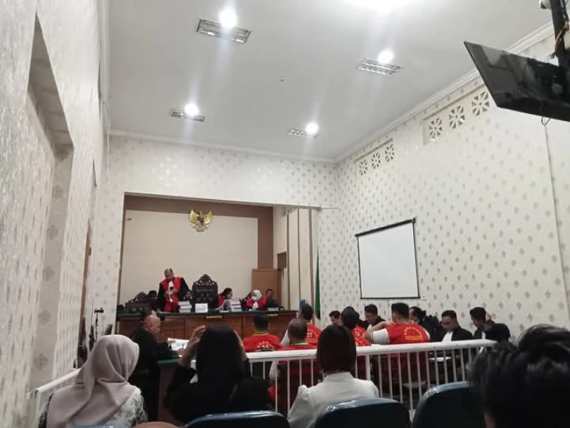 Keluarga Terdakwa Joe Fransisco Johan Berikan Santunan Rp100 Juta kepada Keluarga Korban Mutia Pratiwi - www.tajamnews.co.id