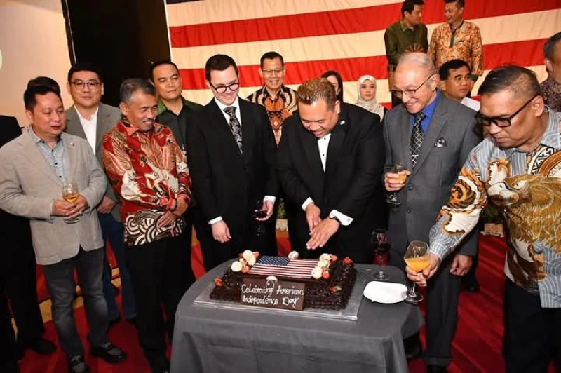 Kapoksahli Pangdam I/BB Hadiri Peringatan HUT ke-249 Kemerdekaan Amerika Serikat di Medan - TajamNews