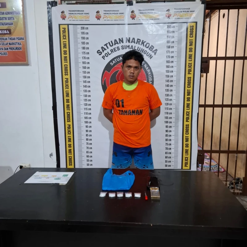 Jaringan bandar Sabu di pematang bandar berhasil di bongkar Sat narkoba Polres Simalungun. dengan barbut 25 Gram. - TajamNews