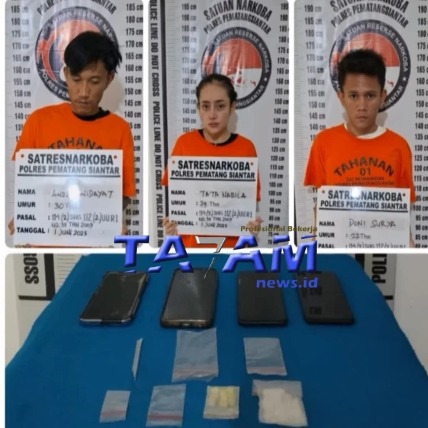 Miliki Ekstasi dan Sabu,Tiga Orang Asal Simalungun Berhasi di Ringkus Polres Pematangsianțar Dirumah - TajamNews