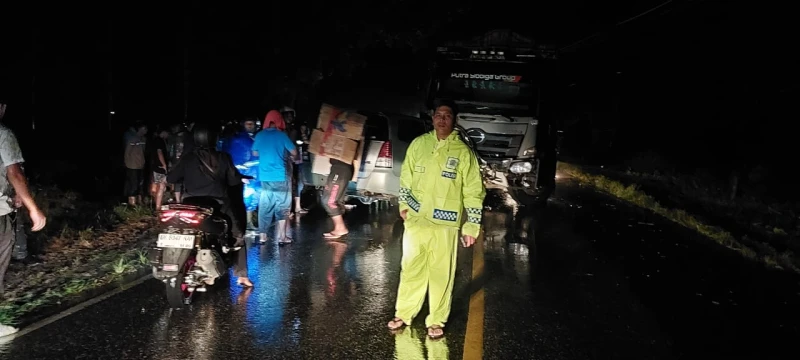 Respons Cepat Kanit Gakkum IPDA Winokto Silitonga Tangani Kecelakaan Maut di Simalungun, Dua Nyawa Melayang - TajamNews
