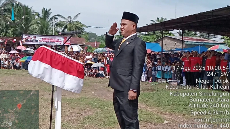 *Anggota DPRD Simalungun, Julham Apandi Saragih, Membacakan Teks Proklamasi pada Upacara HUT ke-80 RI di Silou Kahean* - TajamNews
