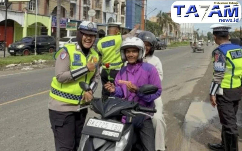 Satlantas Polres Sergai Gelar Aksi Simpatik Dalam Rangka HUT Polwan ke 77 dan HUT Lalu Lintas Bhayangkara ke 70 - www.tajamnews.co.id