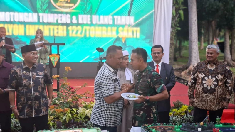 Kapolres Simalungun Hadiri Syukuran HUT Ke-61 Yonif 122/Tombak Sakti, Perkuat Sinergitas TNI-Polri - www.tajamnews.co.id
