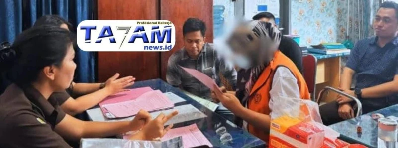 Dana BOS Rp3 Miliar Diselewengkan: Tiga Tersangka Kasus SMAN 16 Medan Resmi Ditahan Kejari Belawan Pada Pelimpahan Tahap II - www.tajamnews.co.id