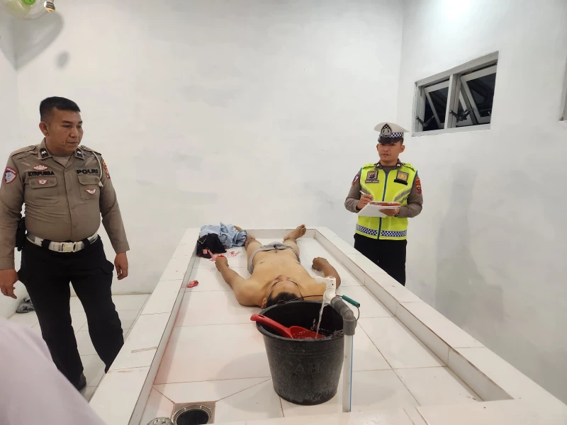 Unit Gokum Satlantas Polres Simalungun Gerak cepat Evakuasi Korban Kecelakaan Di Pematang Raya - www.tajamnews.co.id