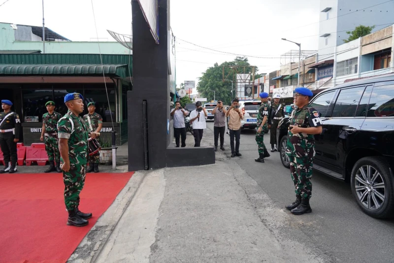 Dandenpom Sambut Kunker  Danpuspomad Mayjen TNI Eka Wijaya Permana di Denpom I/1 Pematangsiantar - www.tajamnews.co.id