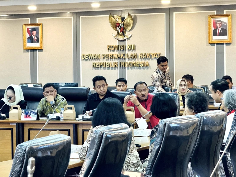 Anggota DPR RI Komisi XIII Periode 2024-2029 Dr. Maruli Siahaan, S.H.,M.H., Dorong Regulasi Ramah Usaha bagi Keluarga Perkawinan Campuran - www.tajamnews.co.id