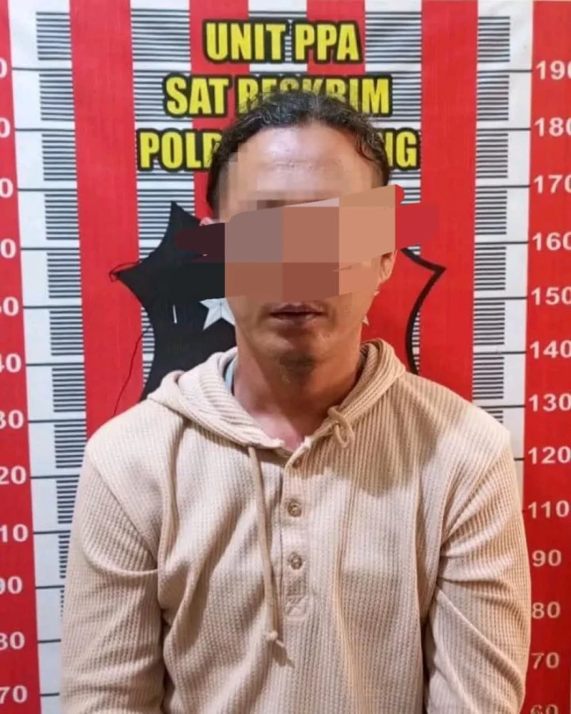 Dapat Tas Berisi Uang, Tukang Servis Ditahan karena Menggunakannya Membayar Hutang - TajamNews