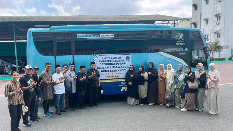 Mahasiswa Magister Manajemen Pascasarjana UMSU Berbuka Puasa Bersama 500 Warga Aceh Tamiang - TajamNews
