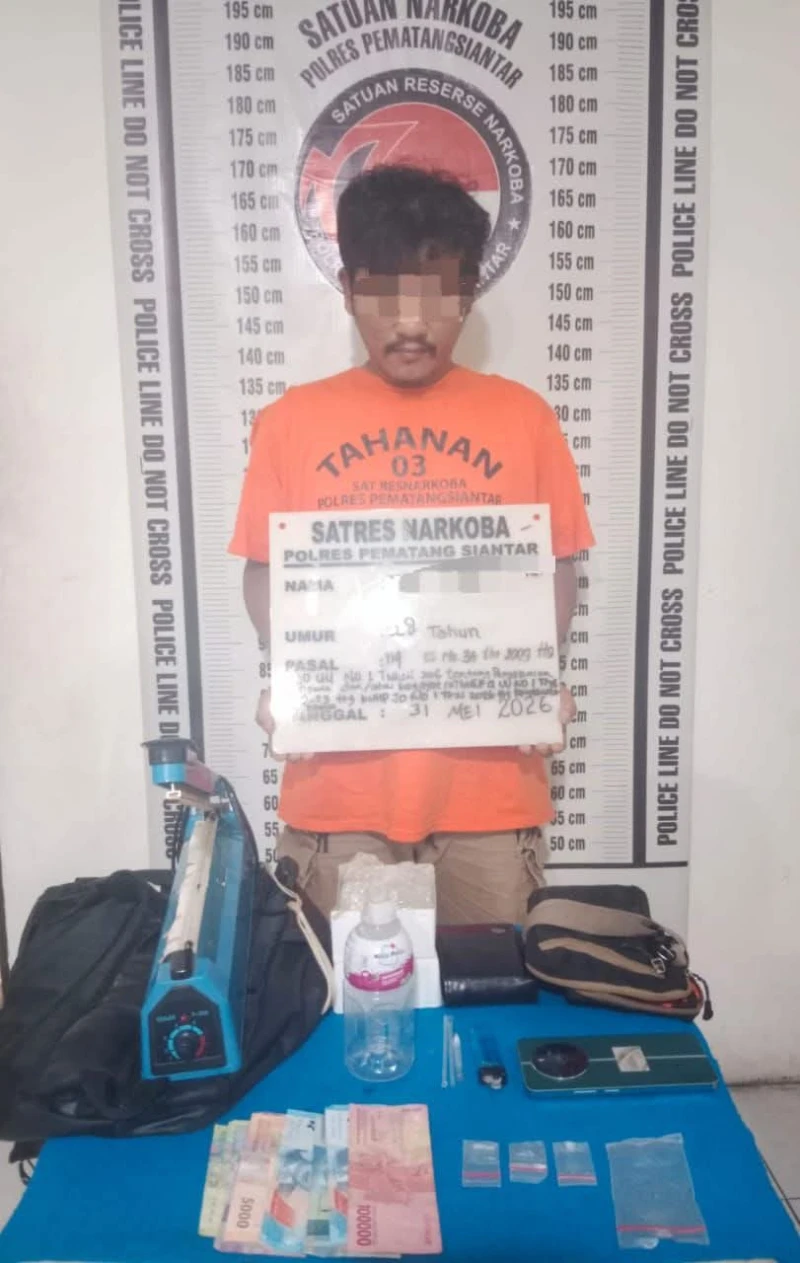 Miliki 3 Paket Sabu, Polres Pematangsiantar Amankan JBS Dirumahnya - www.tajamnews.co.id
