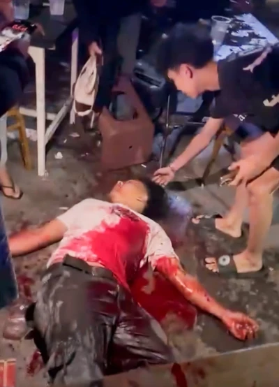 TRAGEDI BERDARAH DI KAFE LOTTA PEMATANGSIANTAR: MAHASISWA TEWAS DIBUNUH DI JAM DINI HARI - www.tajamnews.co.id