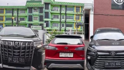 Kejari Medan Terima 3 Mobil Sitaan Dugaan Kasus Korupsi Ekspor CPO - www.tajamnews.co.id