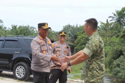 Kapolres Simalungun Hadiri Launching 200 Jembatan Garuda! Diresmikan KASAD Jenderal TNI Maruli Simanjuntak, Bukti Nyata TNI-Polri Solid Bangun Negeri - www.tajamnews.co.id